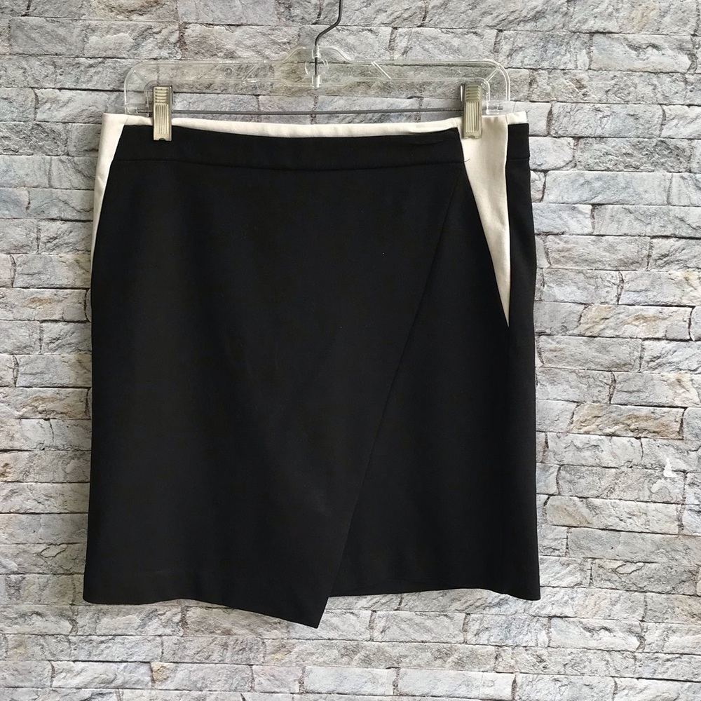 White House Black Market ~ Size 2